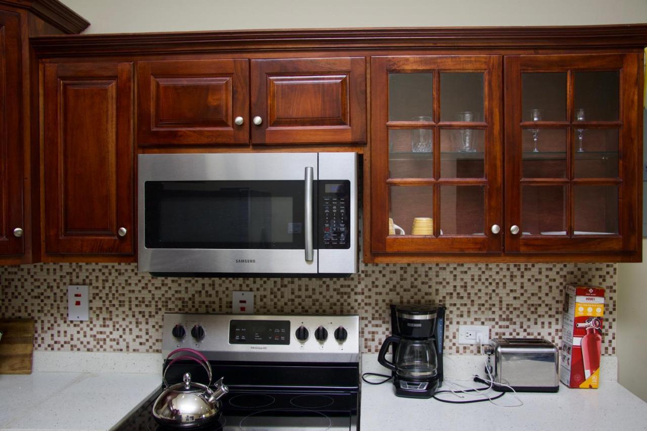 Comfort Homes Kingston Bagian luar foto